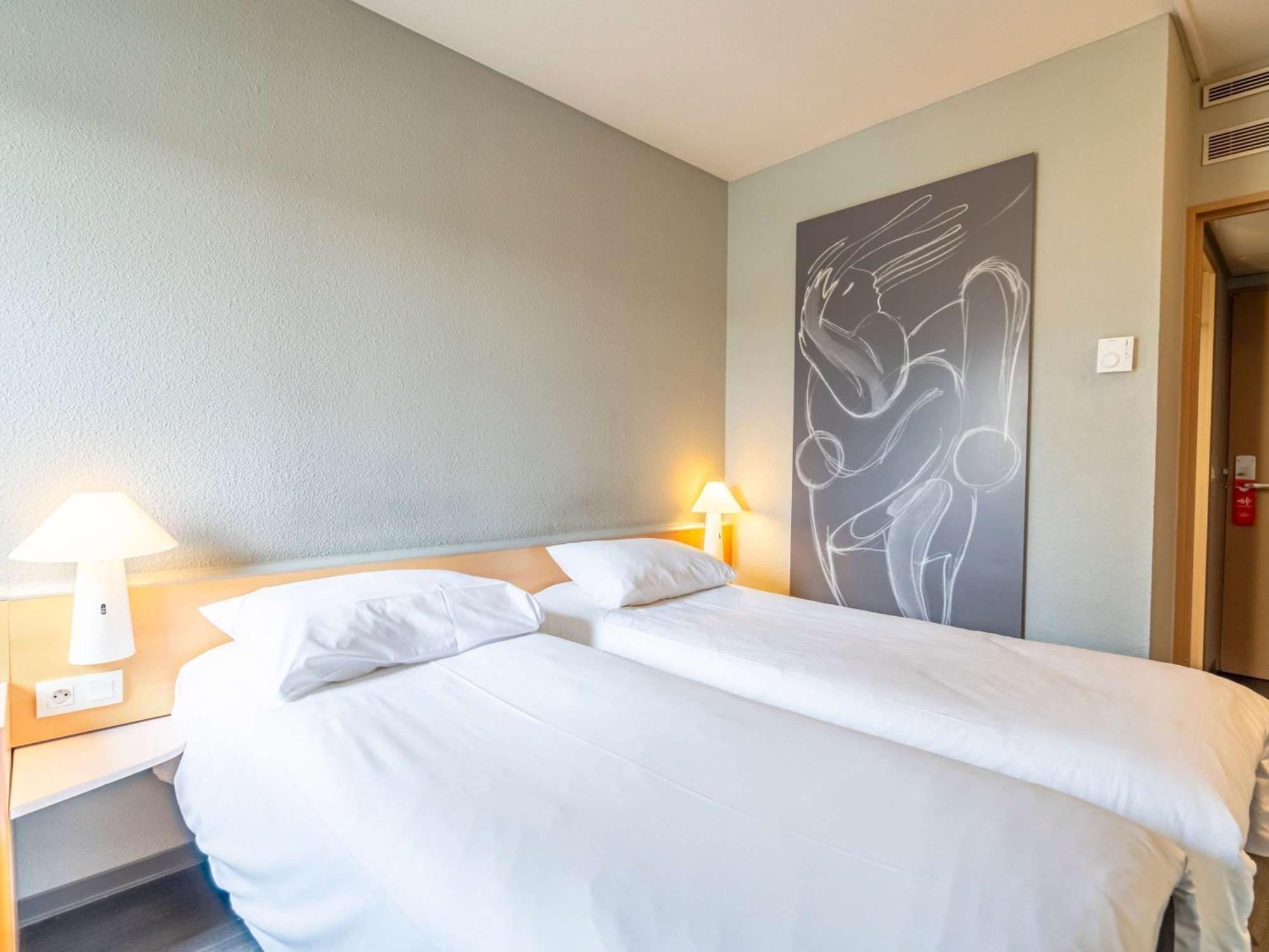 Hotel Ibis Bayonne Centre Exterior foto